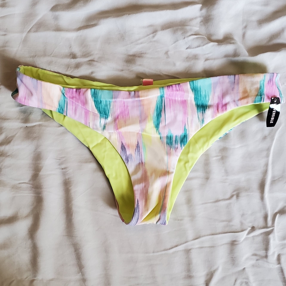 *BUNDLE 4 BIKINI for $25* Victoria Secret Bikini